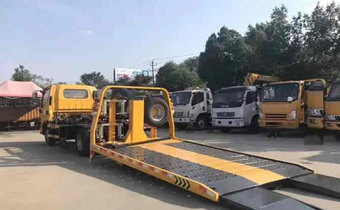 盈江汽车中途维修案例